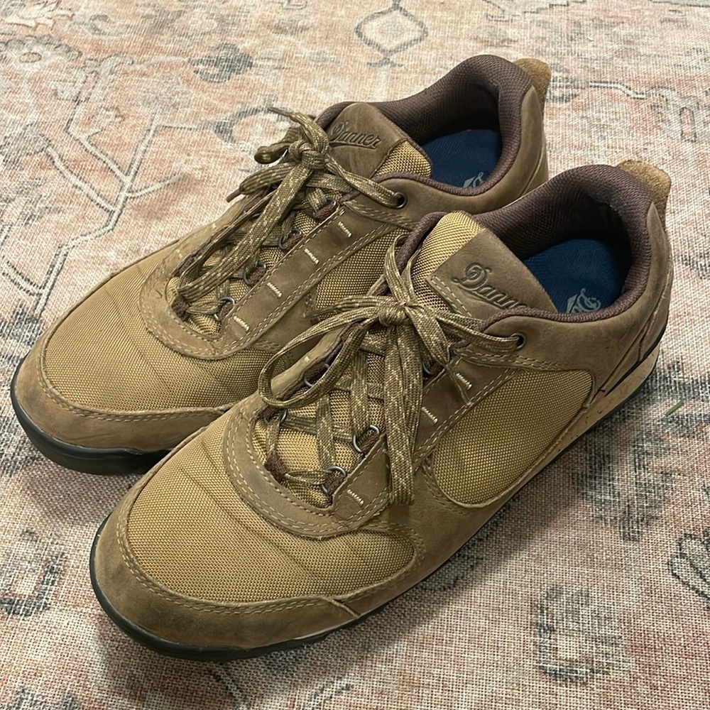 Danner jag low brown